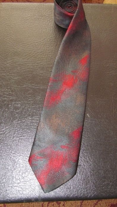 Elegancki Krawat jakich mało Żakardowy marki Berliner Chic Niemcy nr25