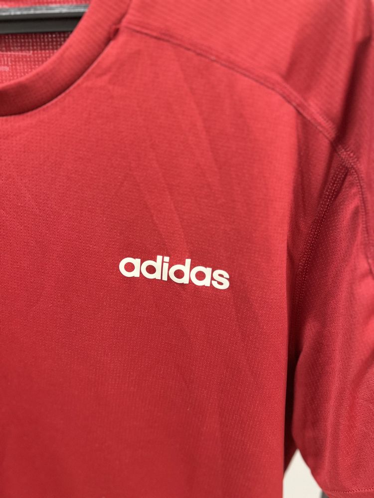 Футболка Adidas