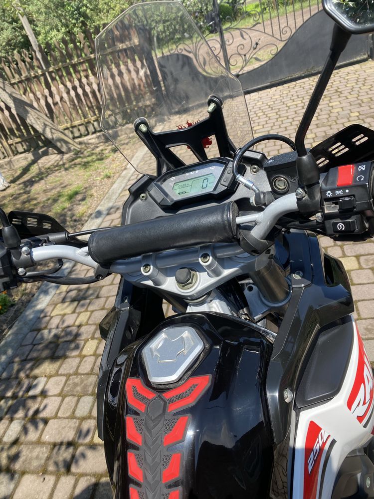 Продам Loncin rally 250.
