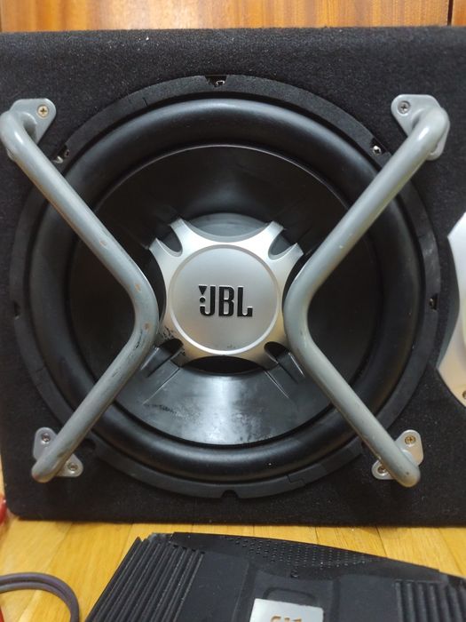 Subwoofer JBL + Amplificador Gt series