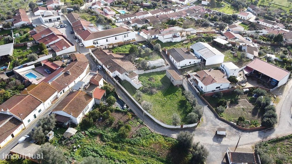 Moradia T4 para venda