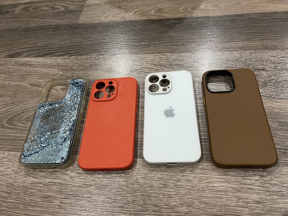 Чехол на iPhone 13 pro