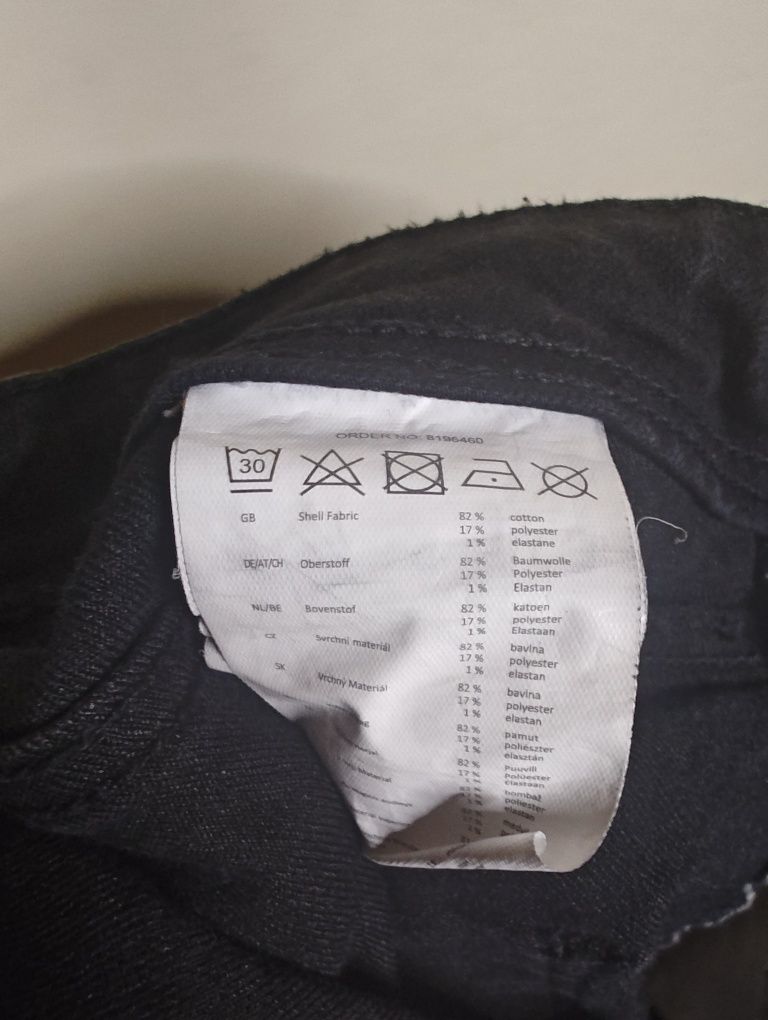 Czarne spodnie jeansy rurki Denim 1982 roz. 38 / M