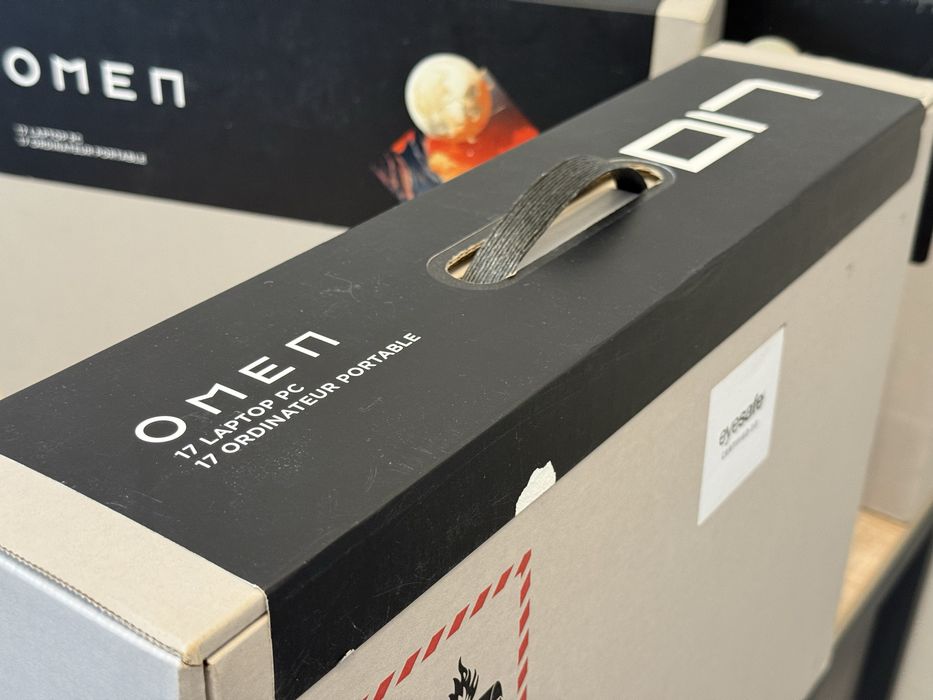 HP OMEN 17-DB1224NW 17.3, Ryzen AI 7 350, 32GB, 1TB, RTX5060 В наличии