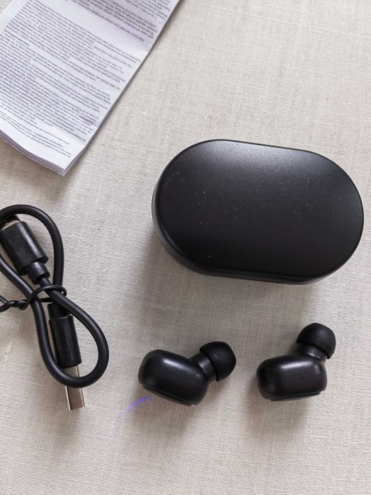 Bezprzewodowe słuchawki FHRM – HIFI dźwięk, głęboki bas, LED i USB-C