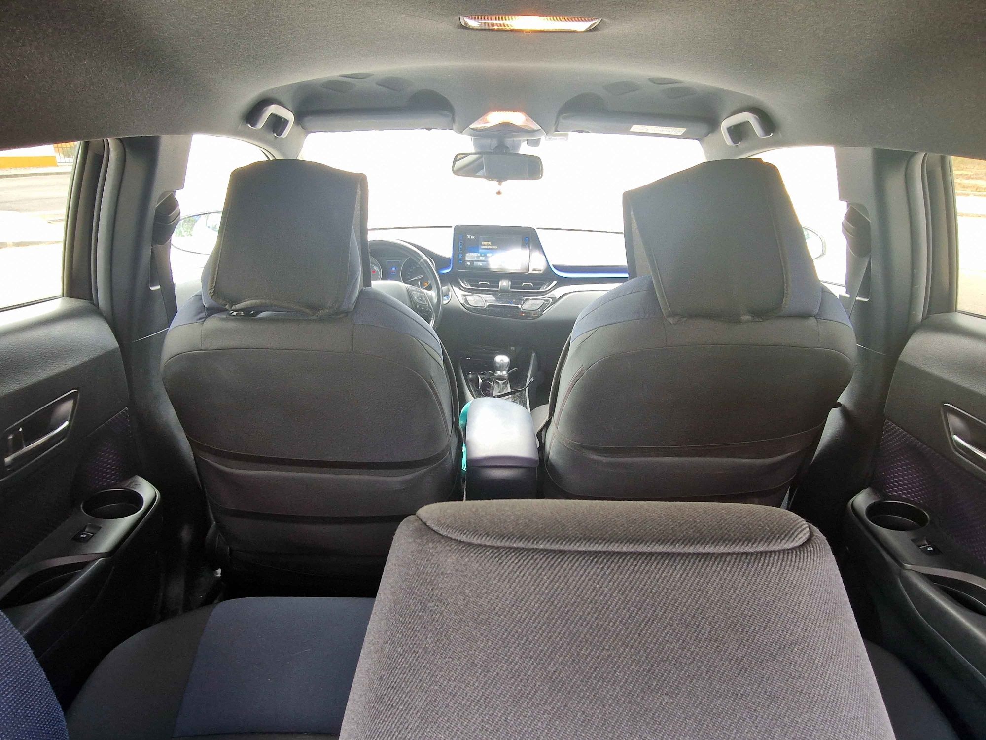 Toyota CHR 1.8 híbrido