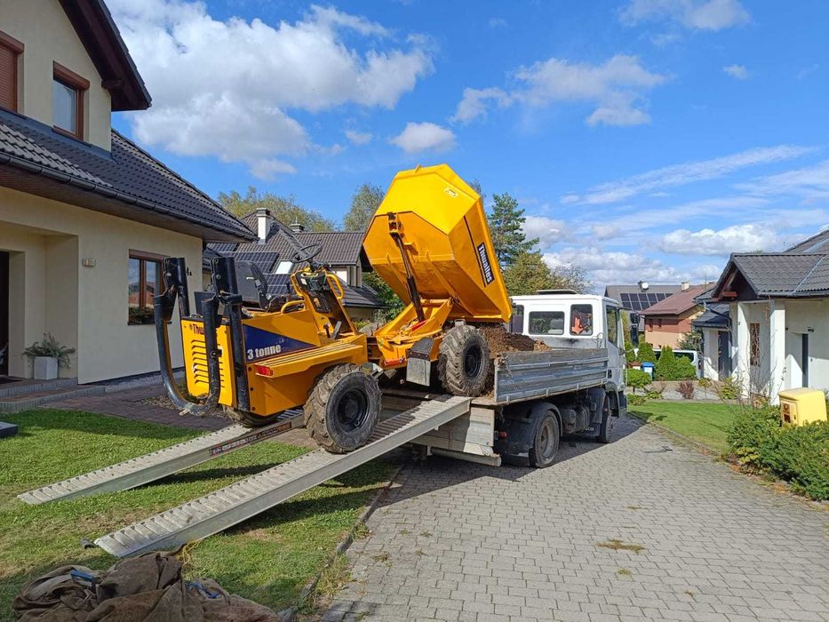 Wywóz gruzu ziemi zaladunek  transport minikoparka uslugi transportowe