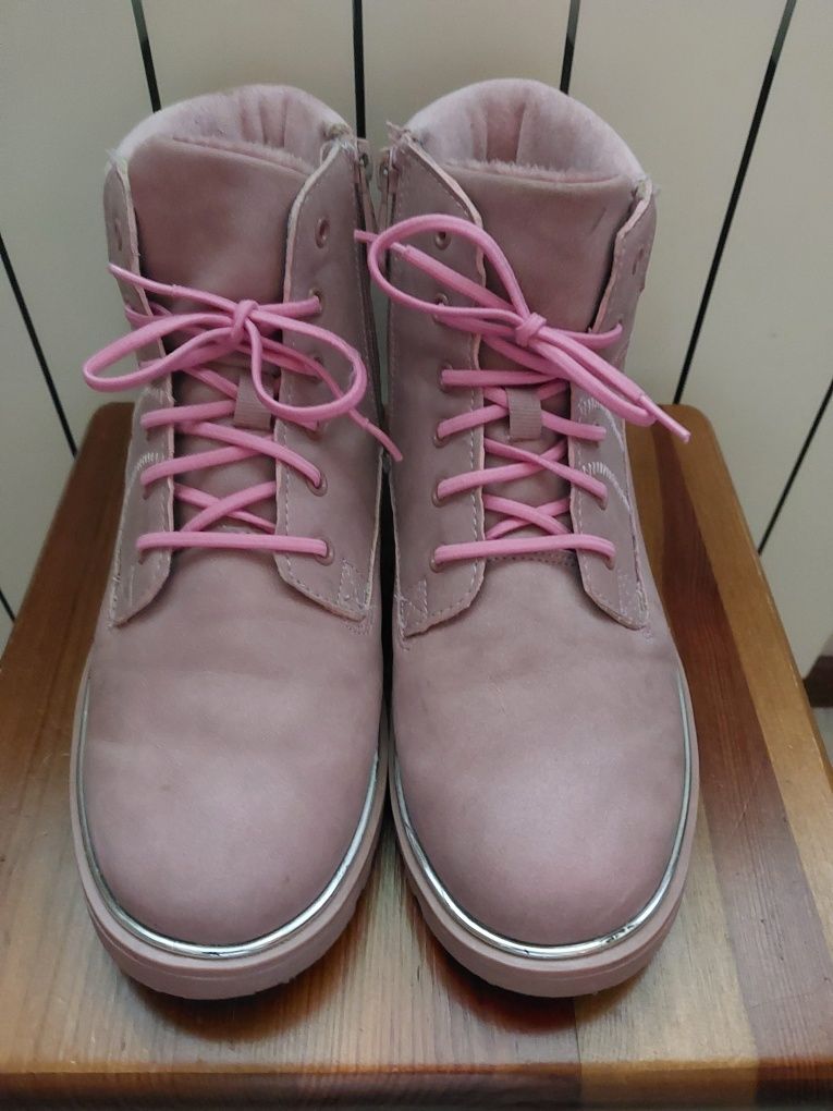 Buty trapery Fila r. 39 (wkładka 25 cm)