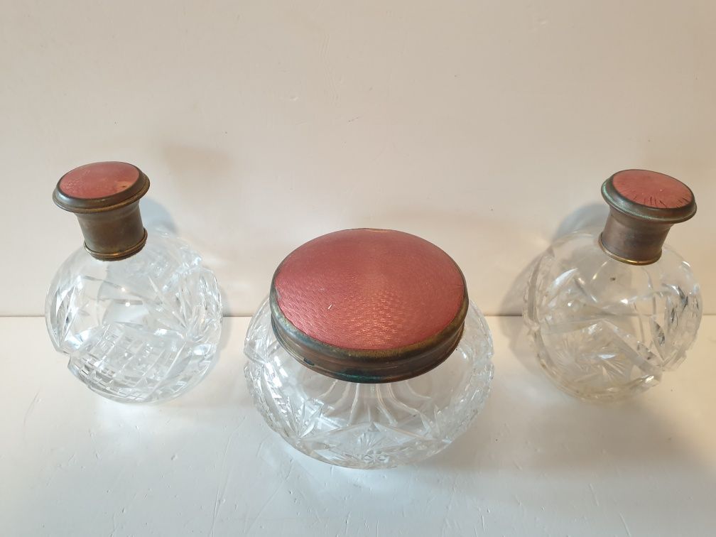 Antigo conjunto de toilette francês em cristal - tampas com guilloche