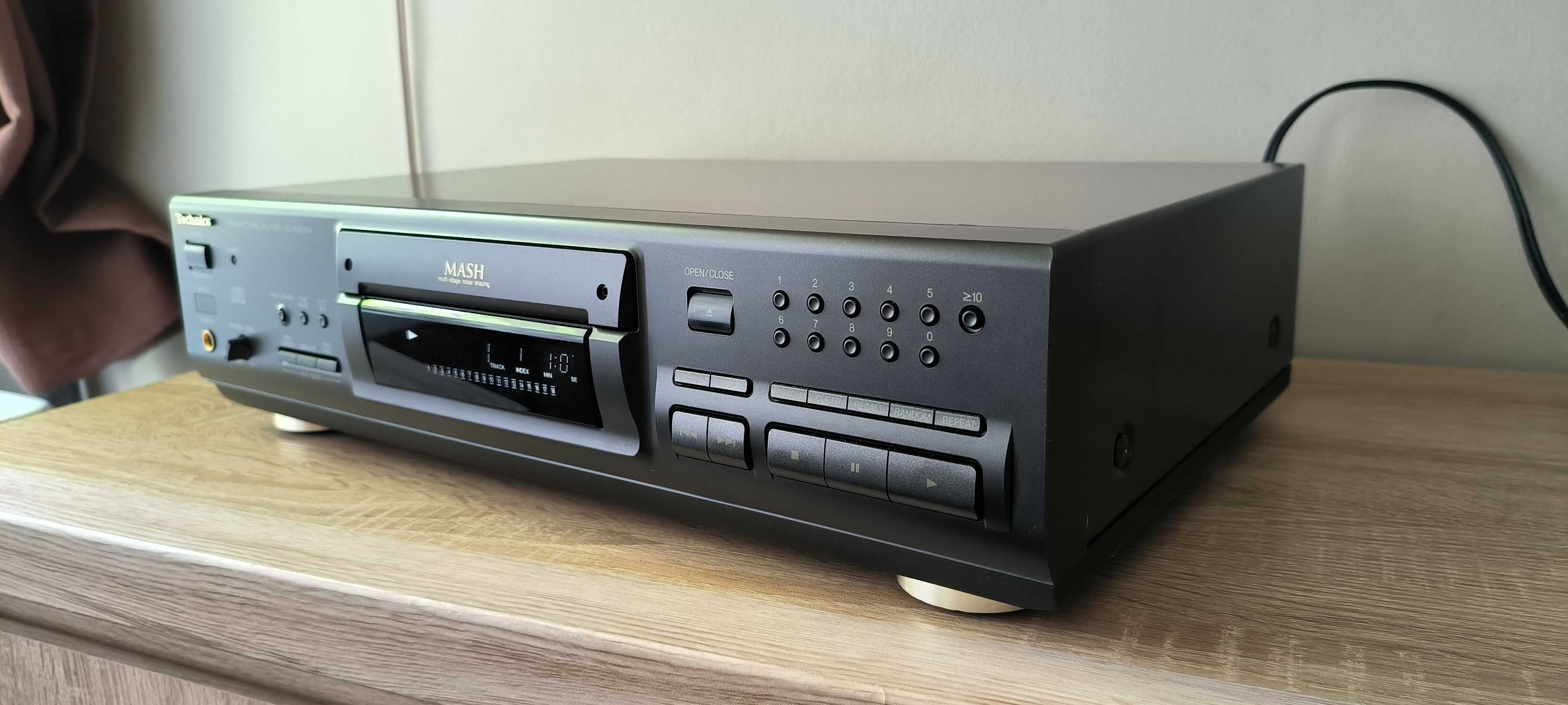 Odtwarzacz CD Technics SL-PS670A +pilot