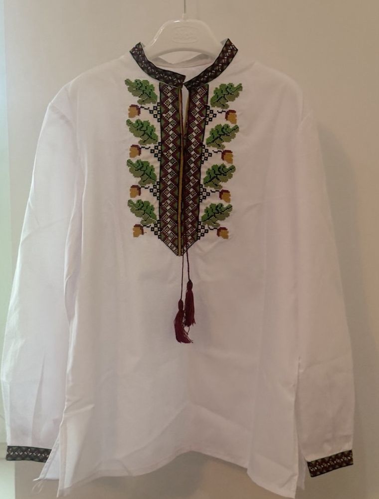 3 разных вишиванки детские