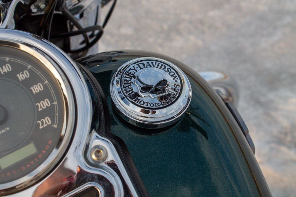 Harley Davidson FLD Dyna Switchback