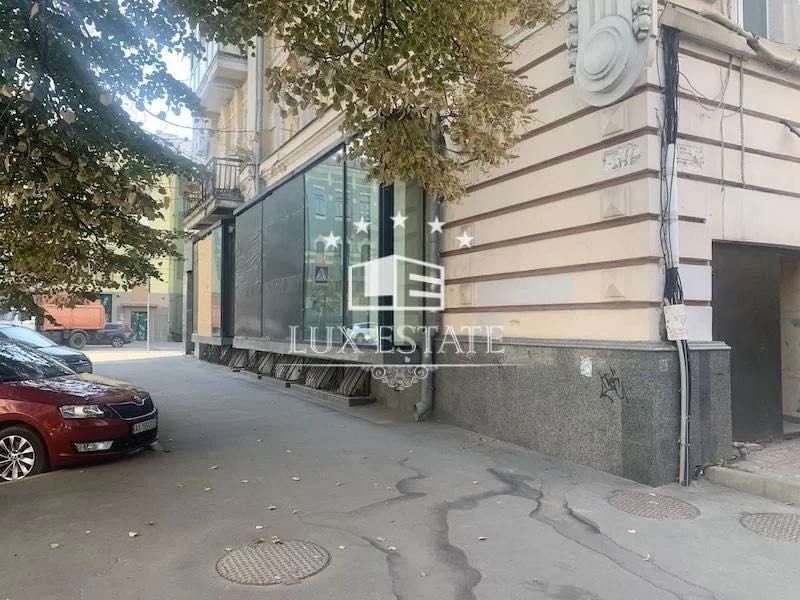 Продажа помещения 300 м2, м. Университет ул. Сумская, Харьков