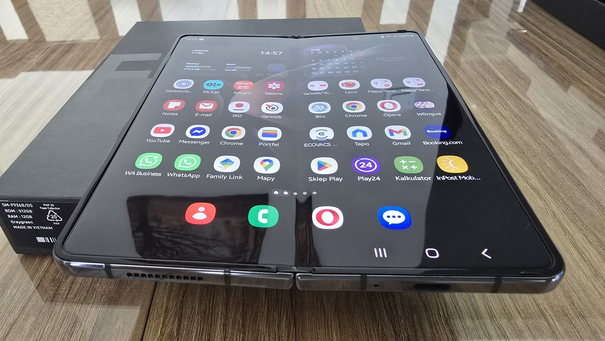 Samsung Galaxy Fold 4 12/512 Sklep Samsung. Duży zestaw