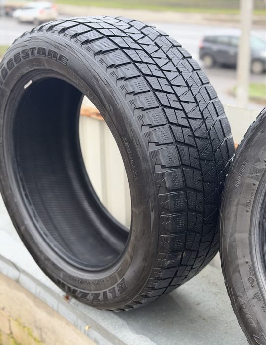 Продам шини BRIDGESTONE BLIZZAK 285/50/20