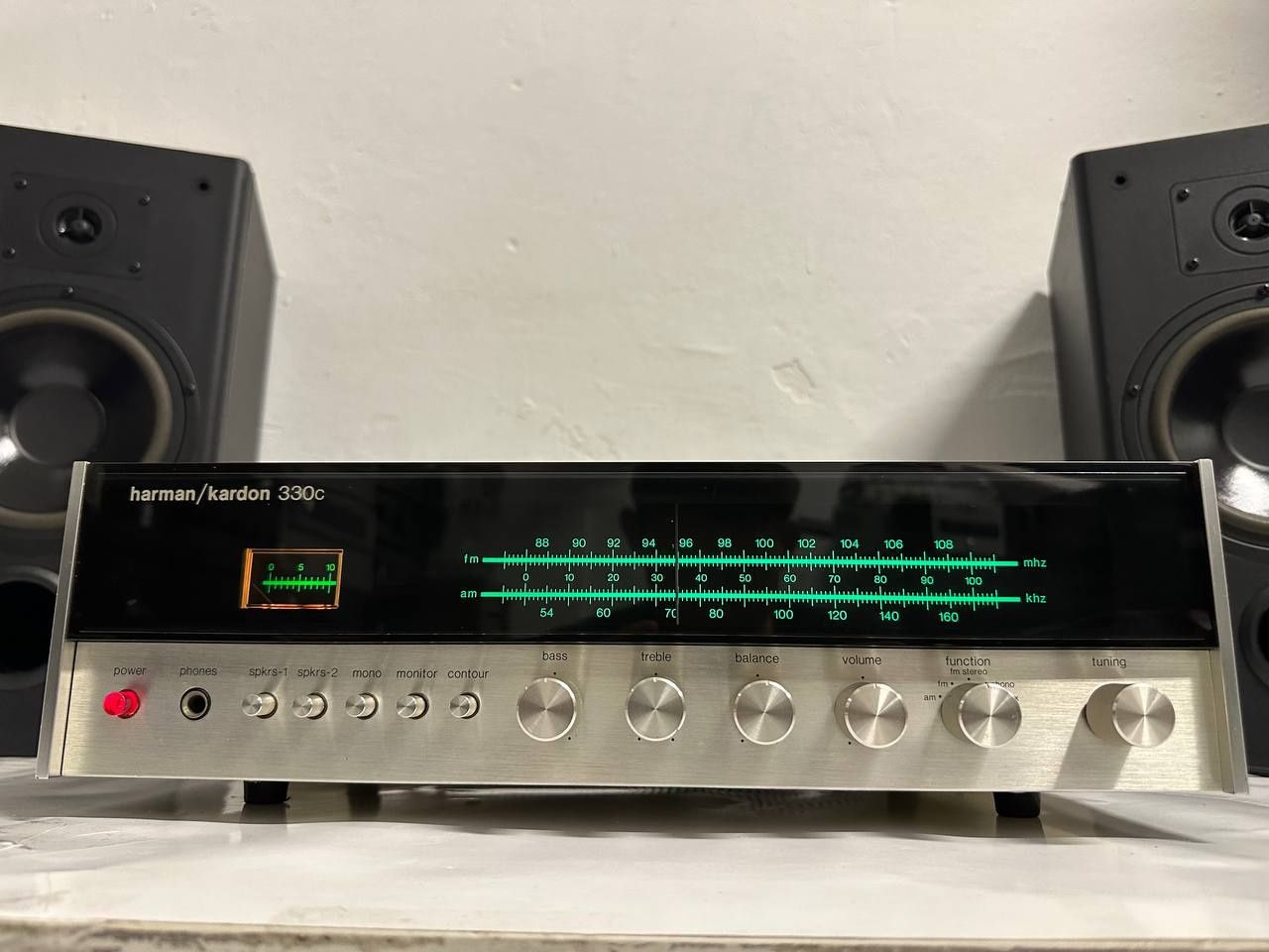 Amplituner/wzmacniacz stereo Harman Kardon 330C
