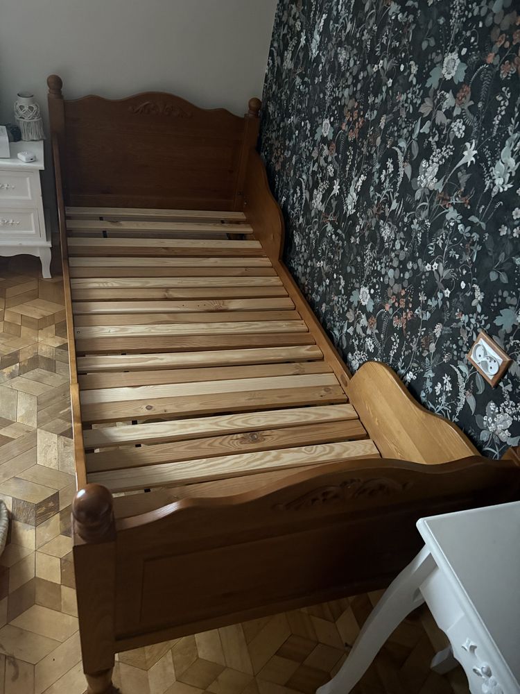 Łóżko retro vintage Z ORNAMENTEM RZEŹBIONE NÓŻKI 80x180
