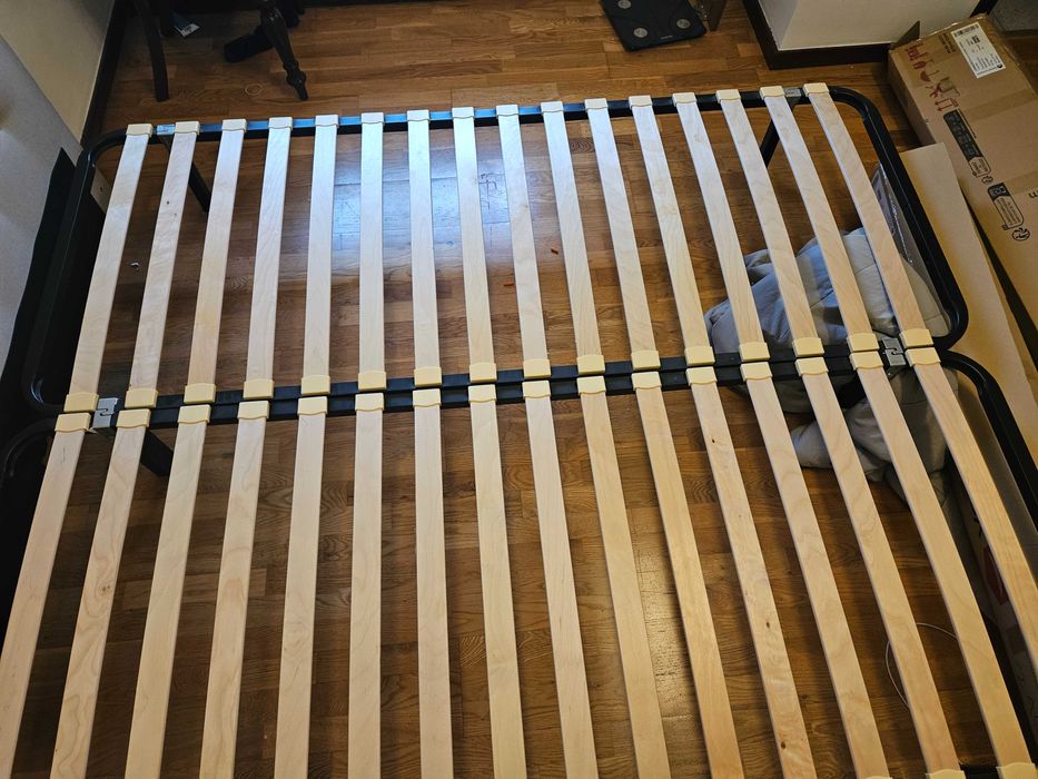 Estrado de cama com pés 160x200