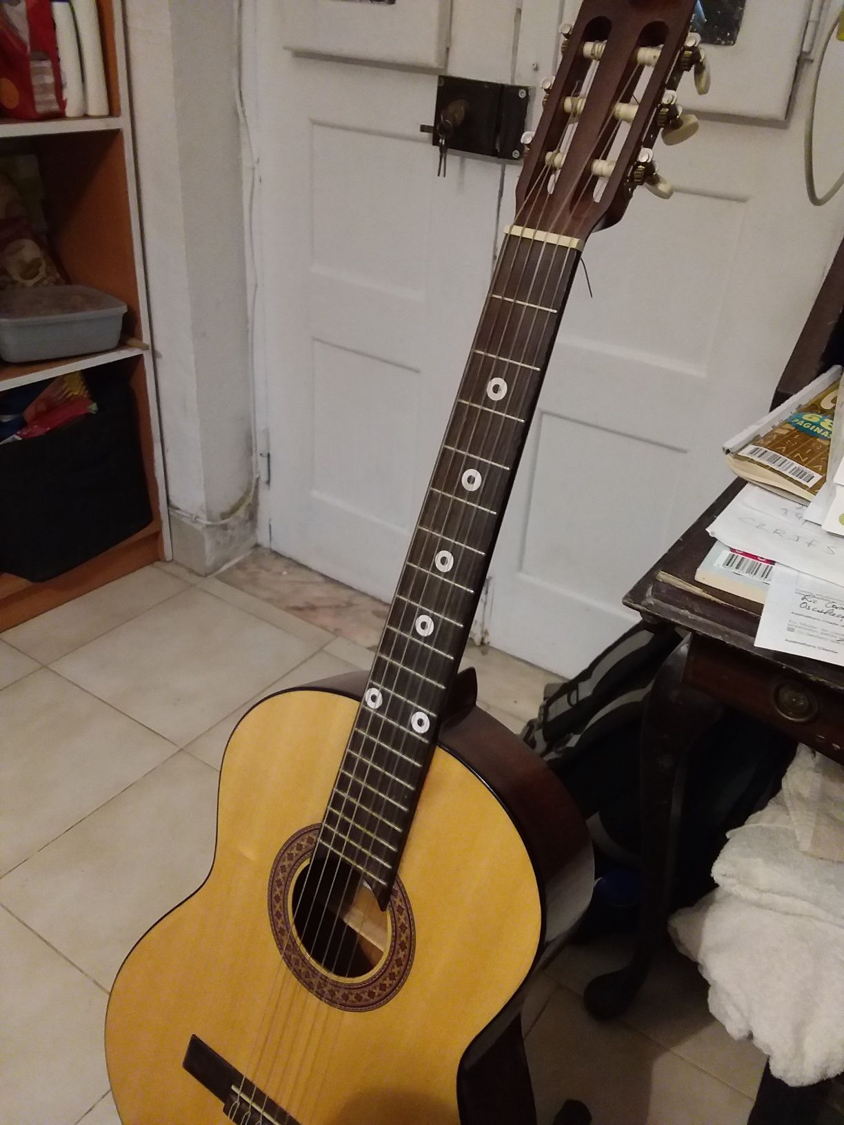 Vendo  guitarra classica