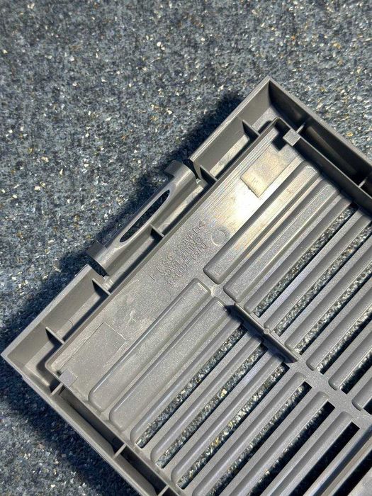 Решітка вихідного фільтра для пилососа Самсунг Samsung DJ64-00474A