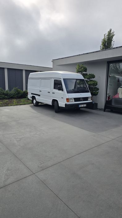 Mercedes MB 100D