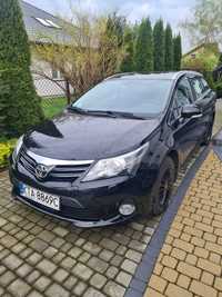 Sprzedam TOYOTA AVENSIS  1.8 benzyna  2013r