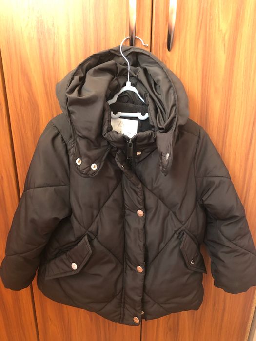 Продам зимову куртку  Zara