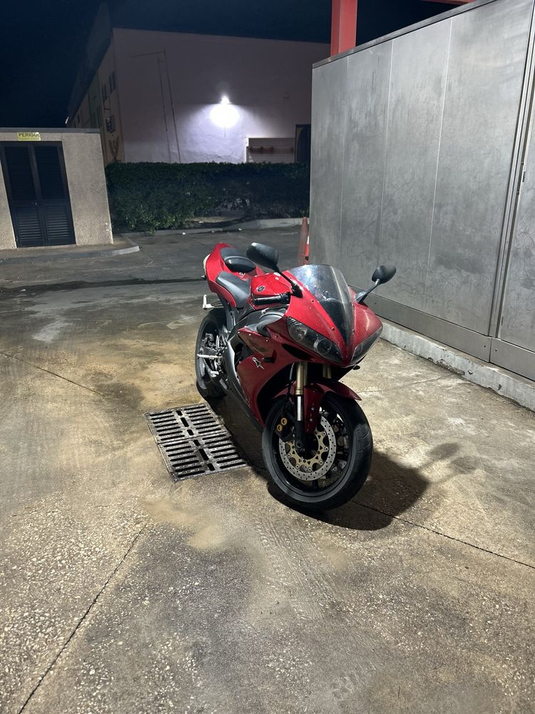 Yamaha r1 2004