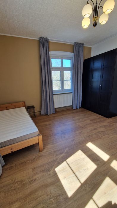 Duży pokój jednoosobowy wolności/tkacka