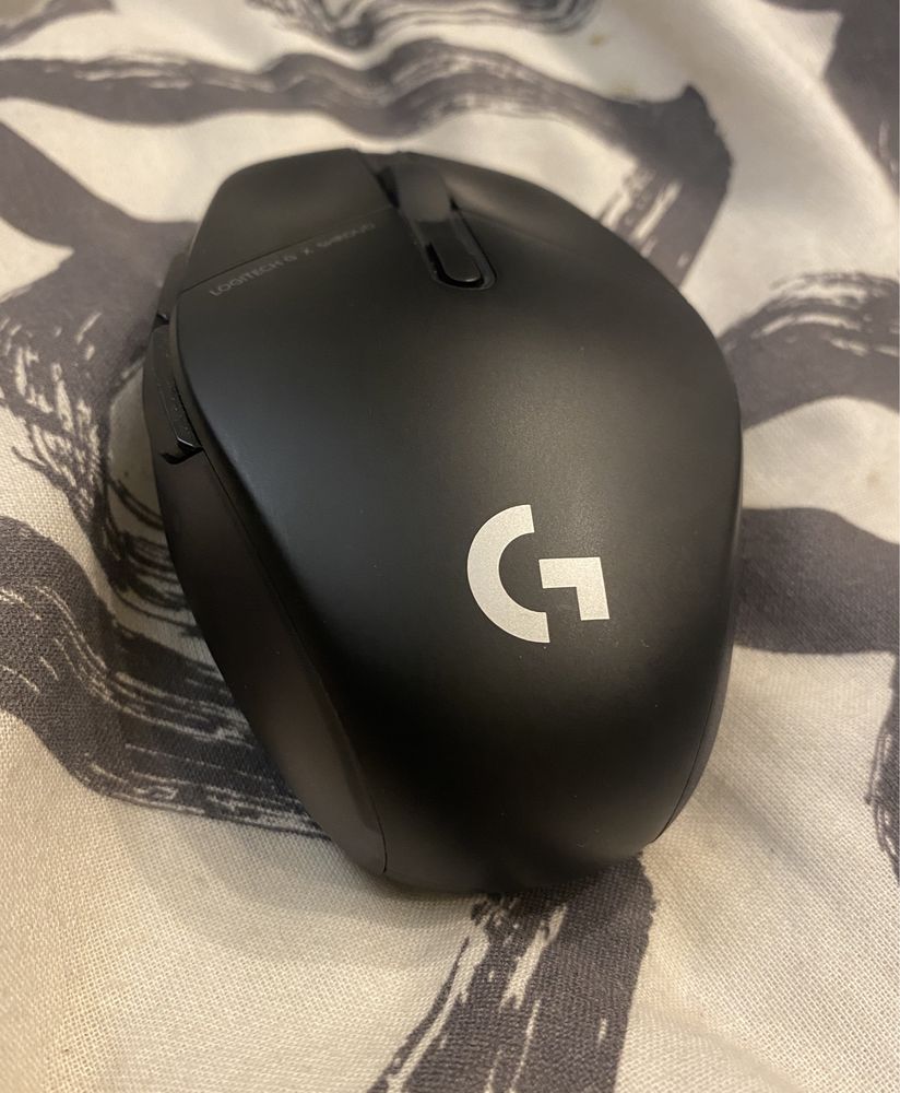 Rato Gaming Wireless Logitech G303 Shroud Edition