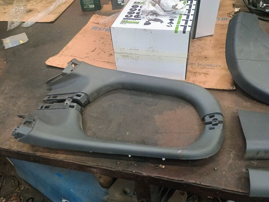Hyundai Ionic varias peças