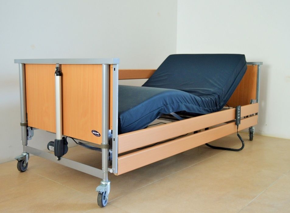 łóżko rehabilitacyjne z materacem i wysięgnikiem- DOSTĘPNE OD ZARAZ