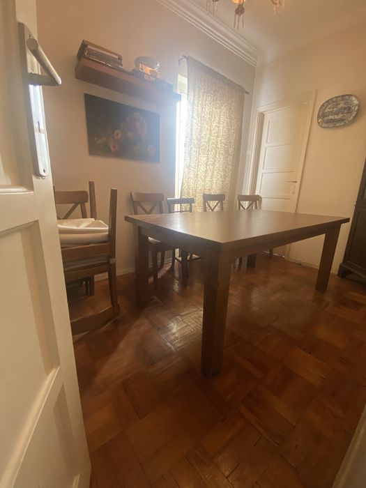 Mesa e Cadeiras Sala Jantar IKEA - Madeira