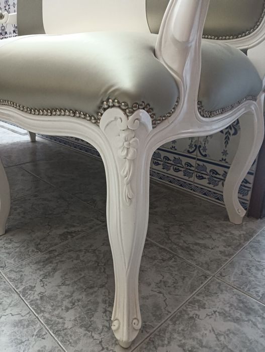 Banco Namoradeira em Pele