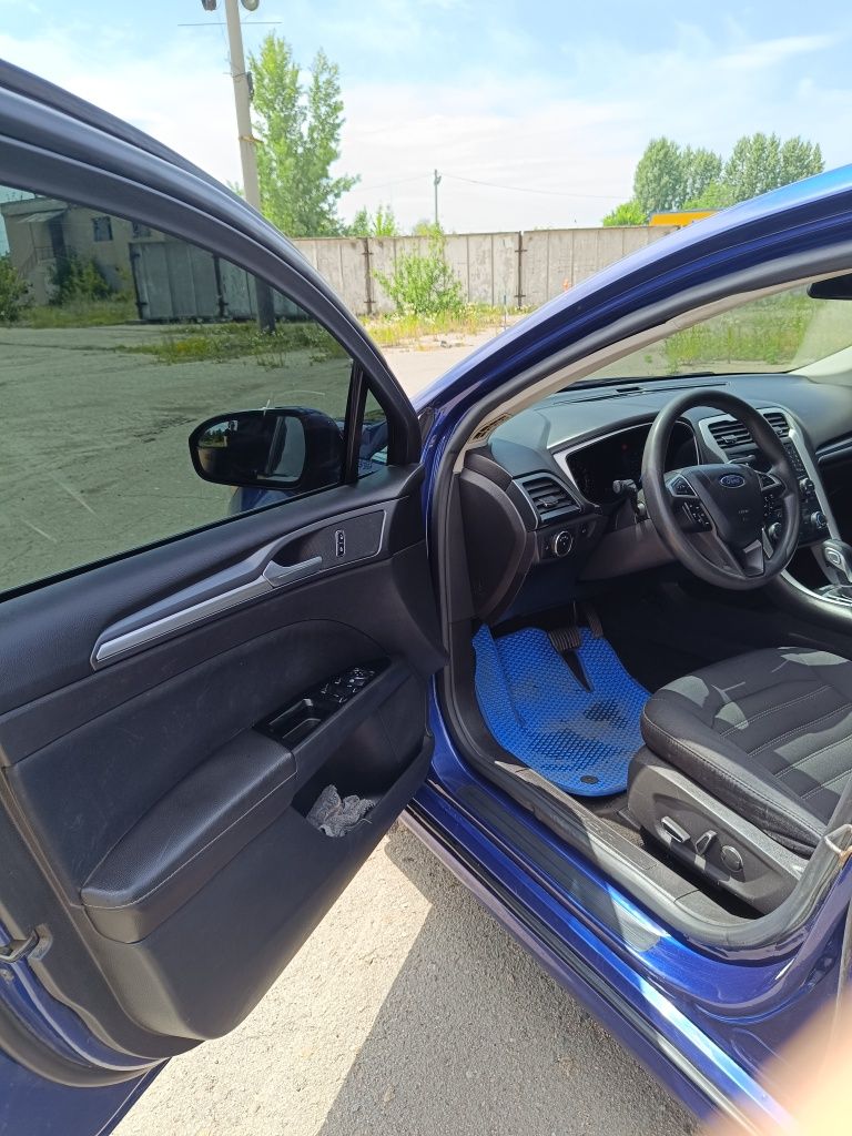 Продам Ford Fusion 2.5 бензин