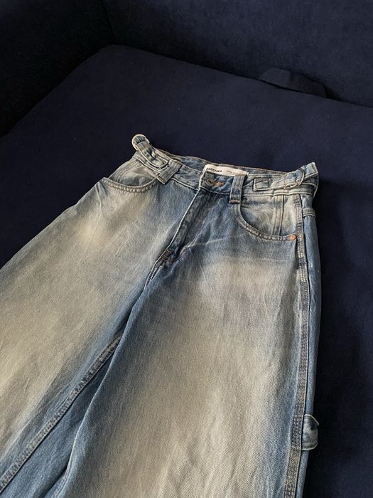 сині джинси bershka