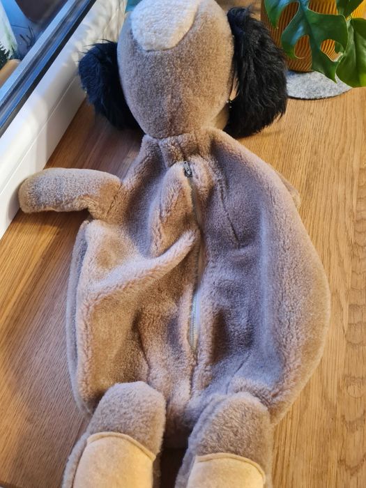 Maskotka piesek otwierana z tyłu