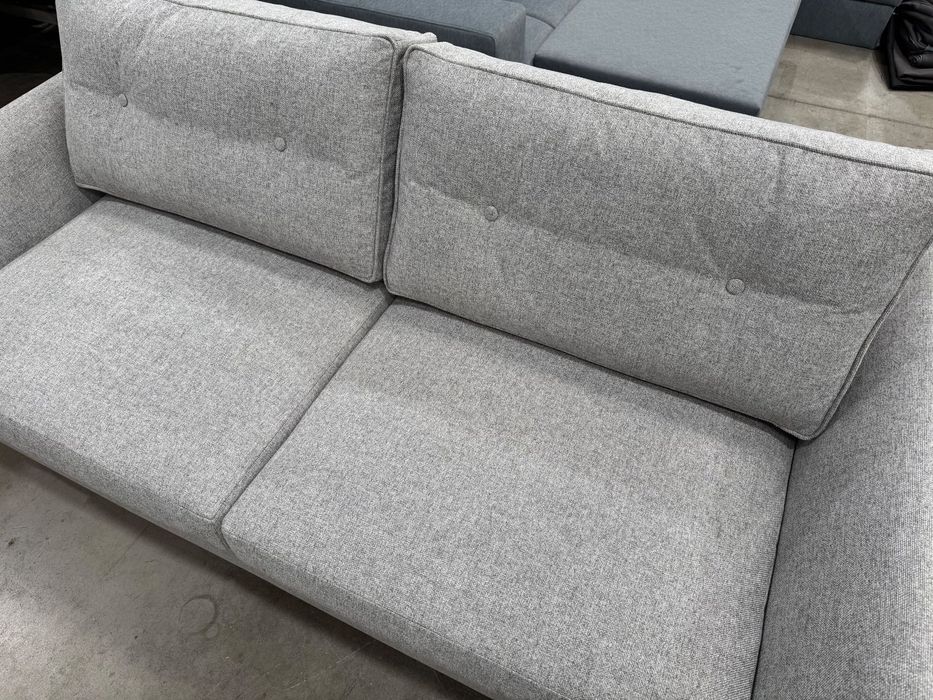 kanapa powystawowa Szara