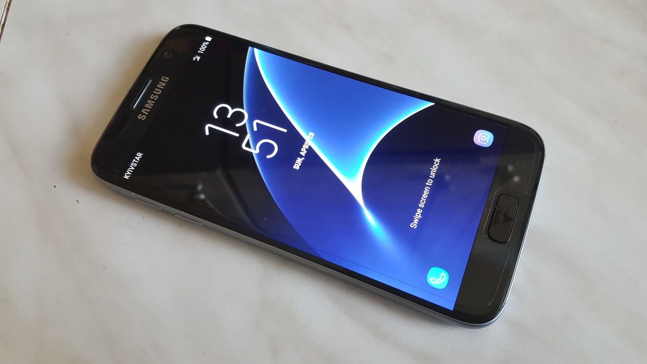 Samsung Galaxy s7 4/32 пам'яті.