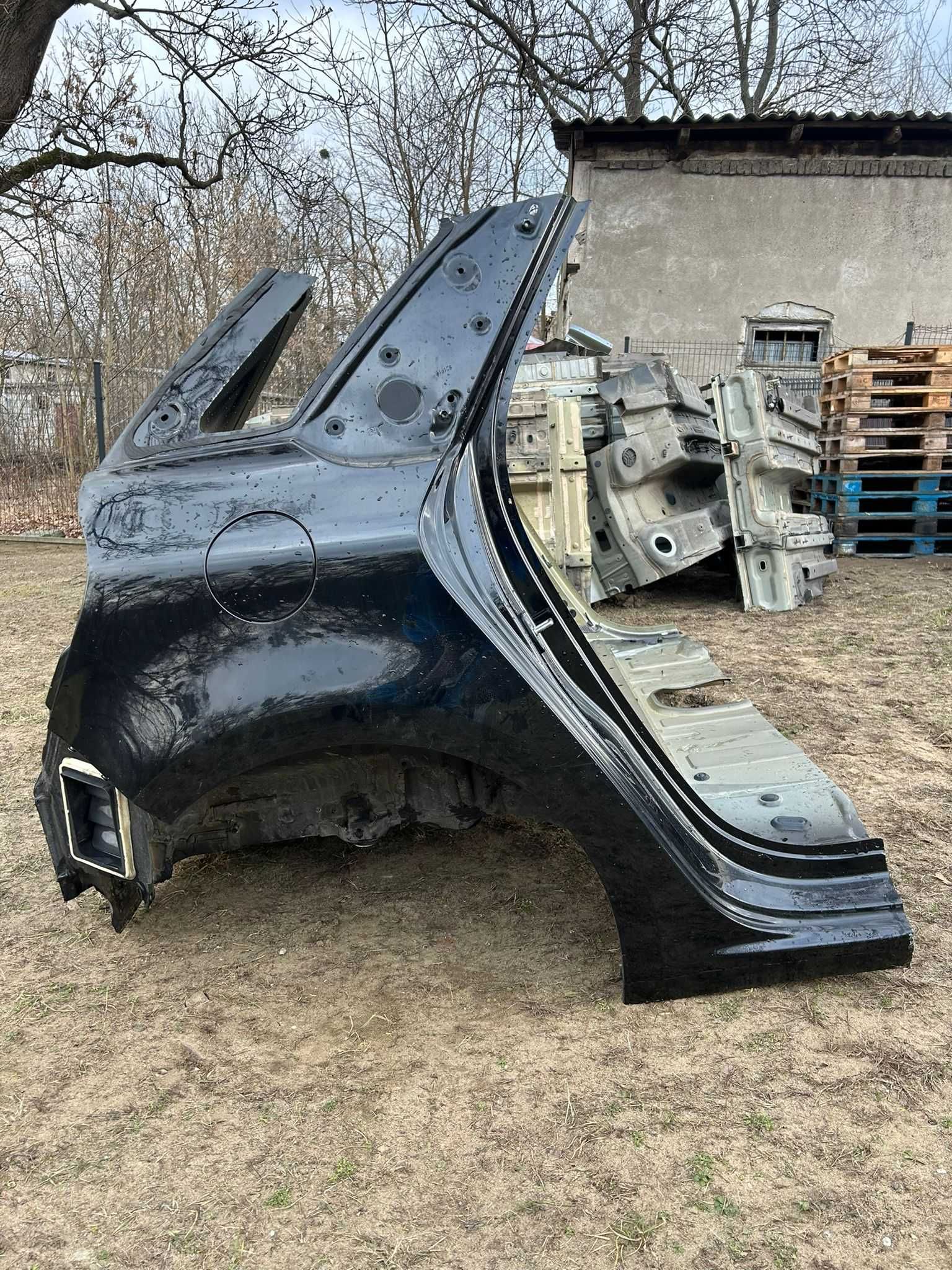 Ćwiartka błotnik prawy tył Citroen C4 Picasso II