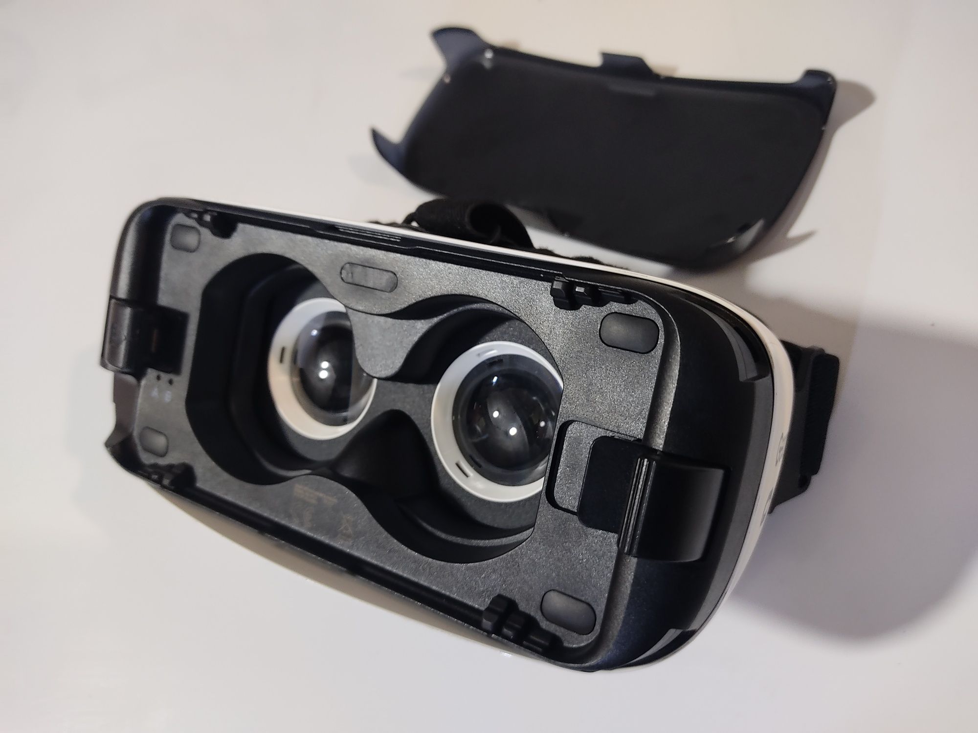 Окуляри віртуальної реальності Samsung gear VR