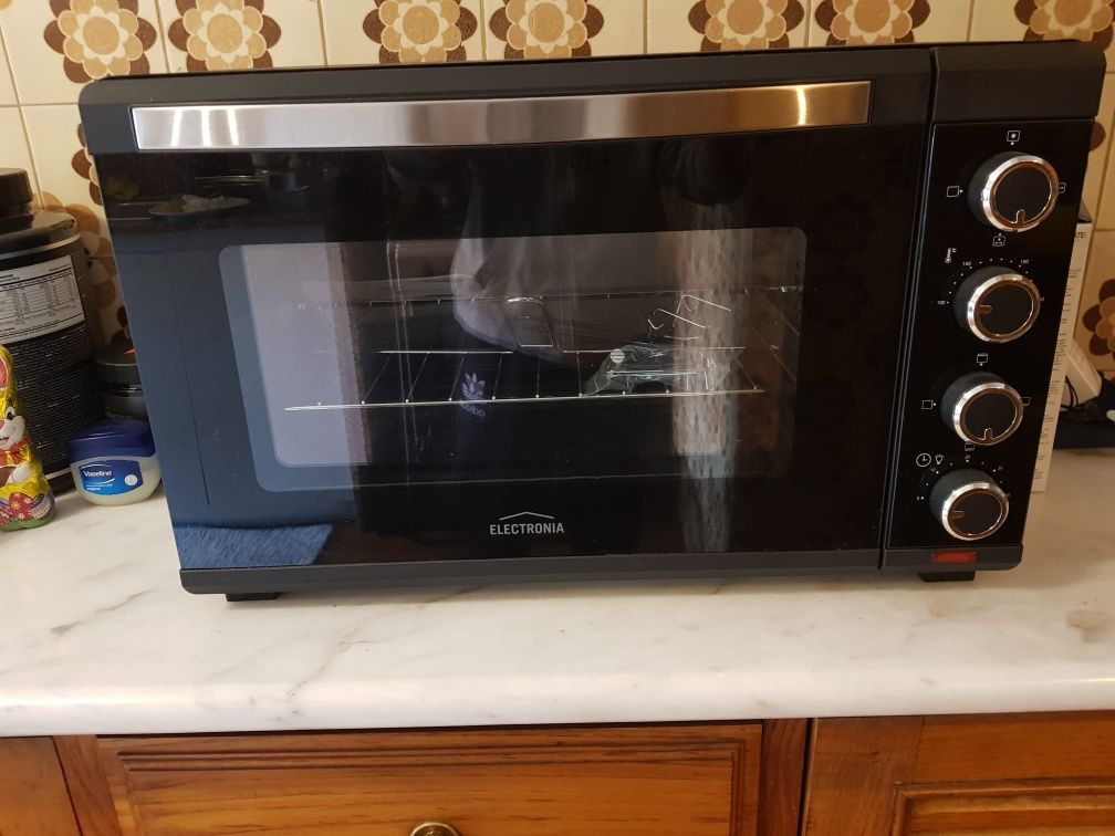 Vendo forno eletrico