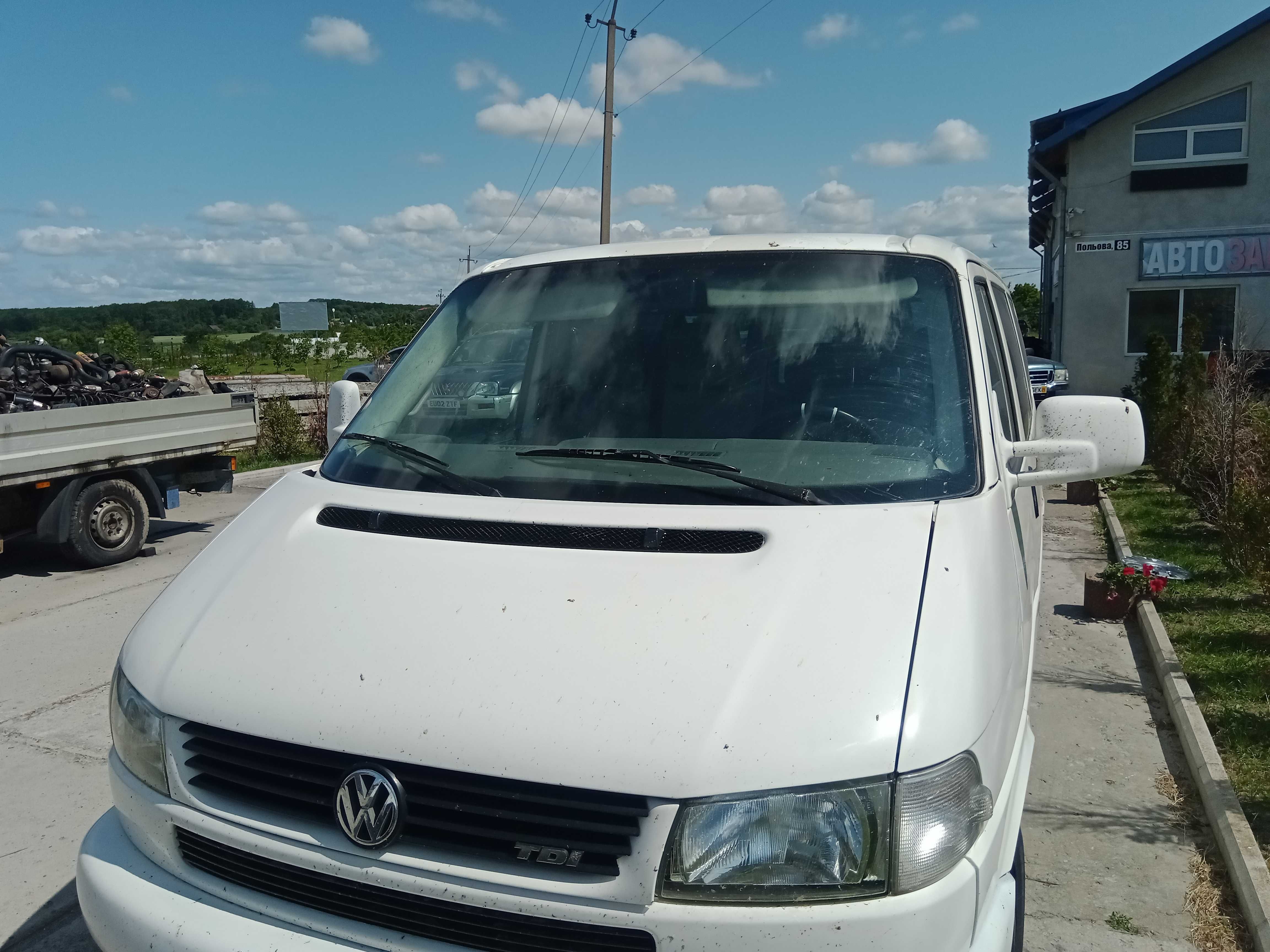 продам vw transporter t4 2,5 тді для ЗСУ довгий 75квт