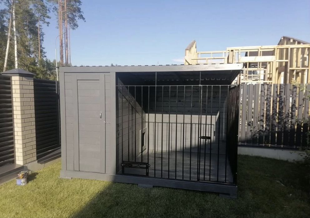 Вольєр для собаки з хоз блоком сірий