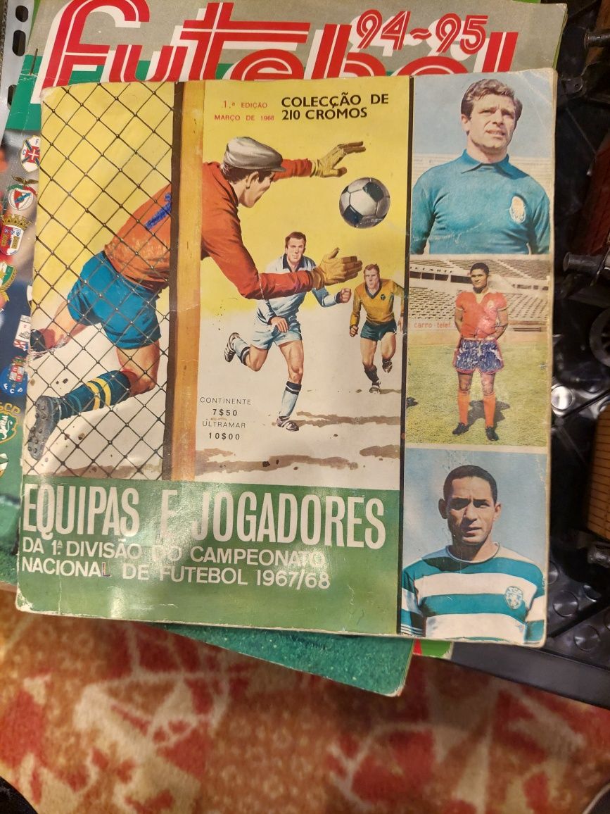 Caderneta cromos equipas jogadores 67 68 futebol