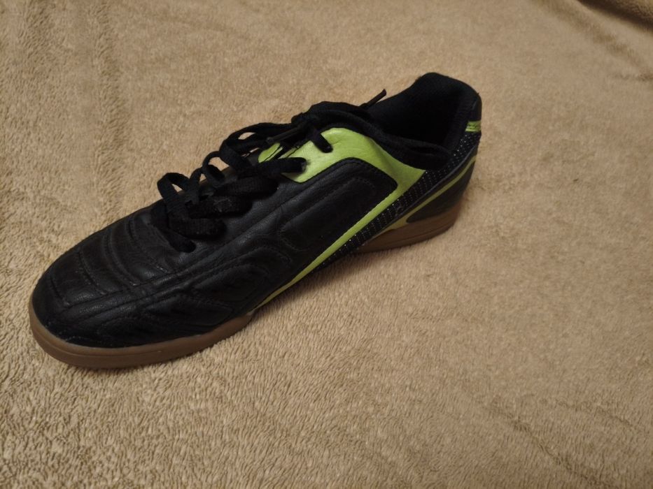 Футзалки Fila 44 розмір