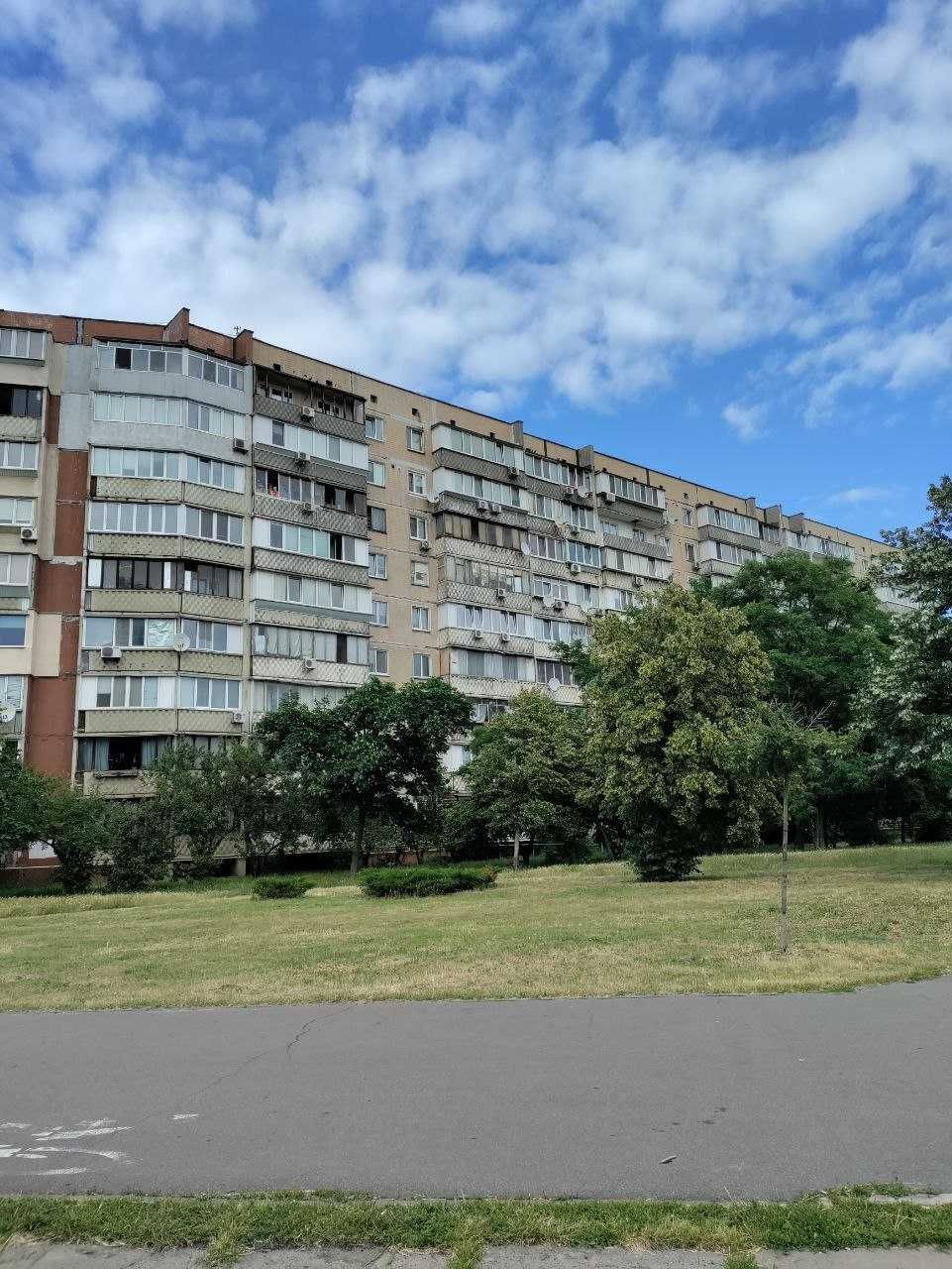 ТЕРМІНОВО Закревського 27/2  52м2 ВИДОВА квартира вигідно Київ