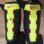 Ochraniacze na piszczele piłka nożna NIKE rozm. L