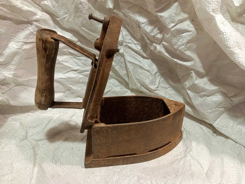 утюг праска Азов сталь Маріуполь