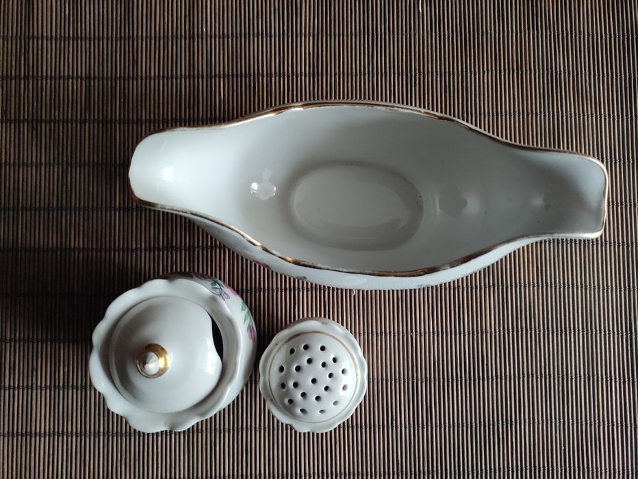 Подарочный набор. Соусница и спецовник